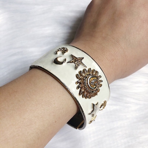 White wide galaxy bracelet - Picture 2 of 3